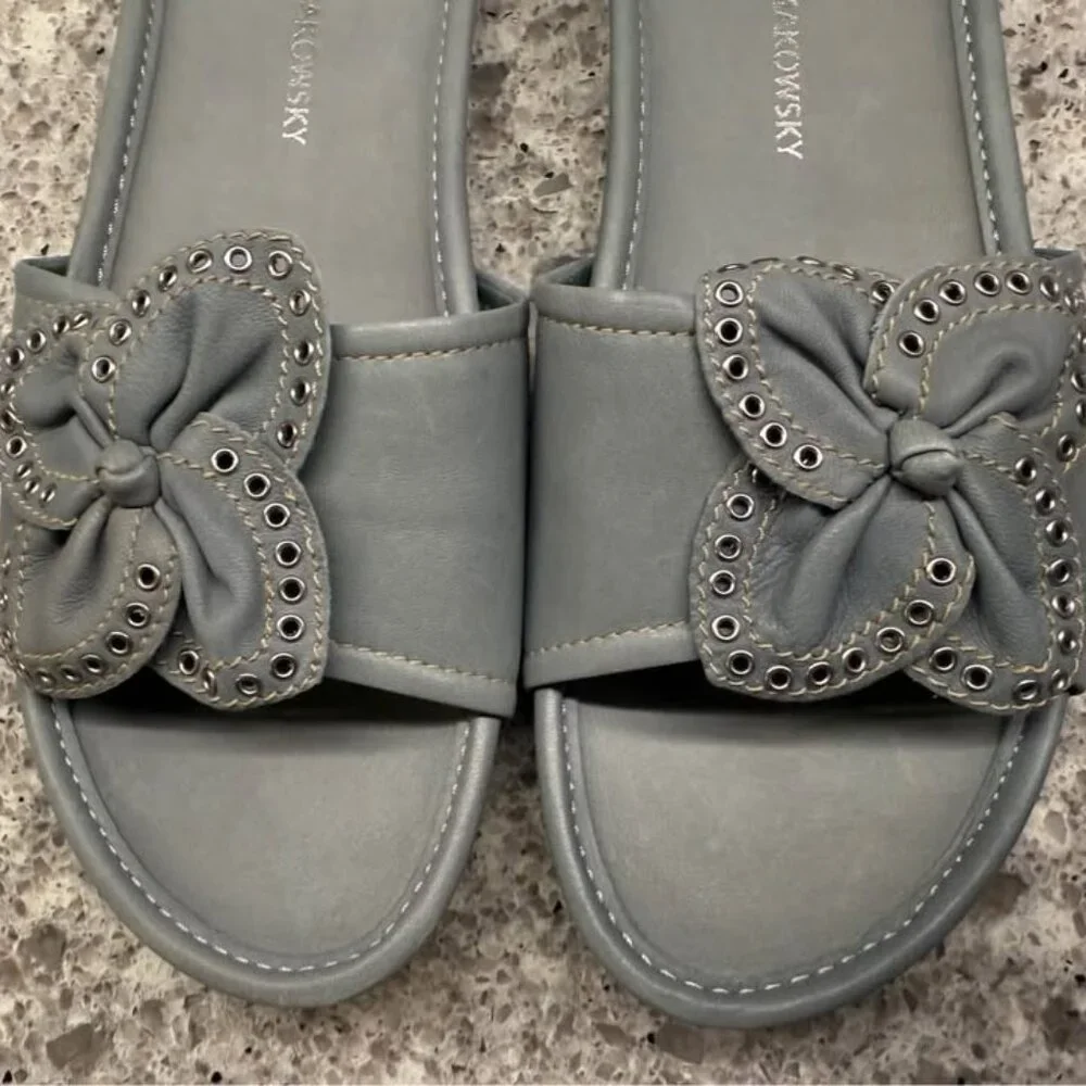 Women’s B.‎ Makowsky Dusty Blue Soft Leather Slip On Shoes-Size 7.5M - Picture 3 of 9